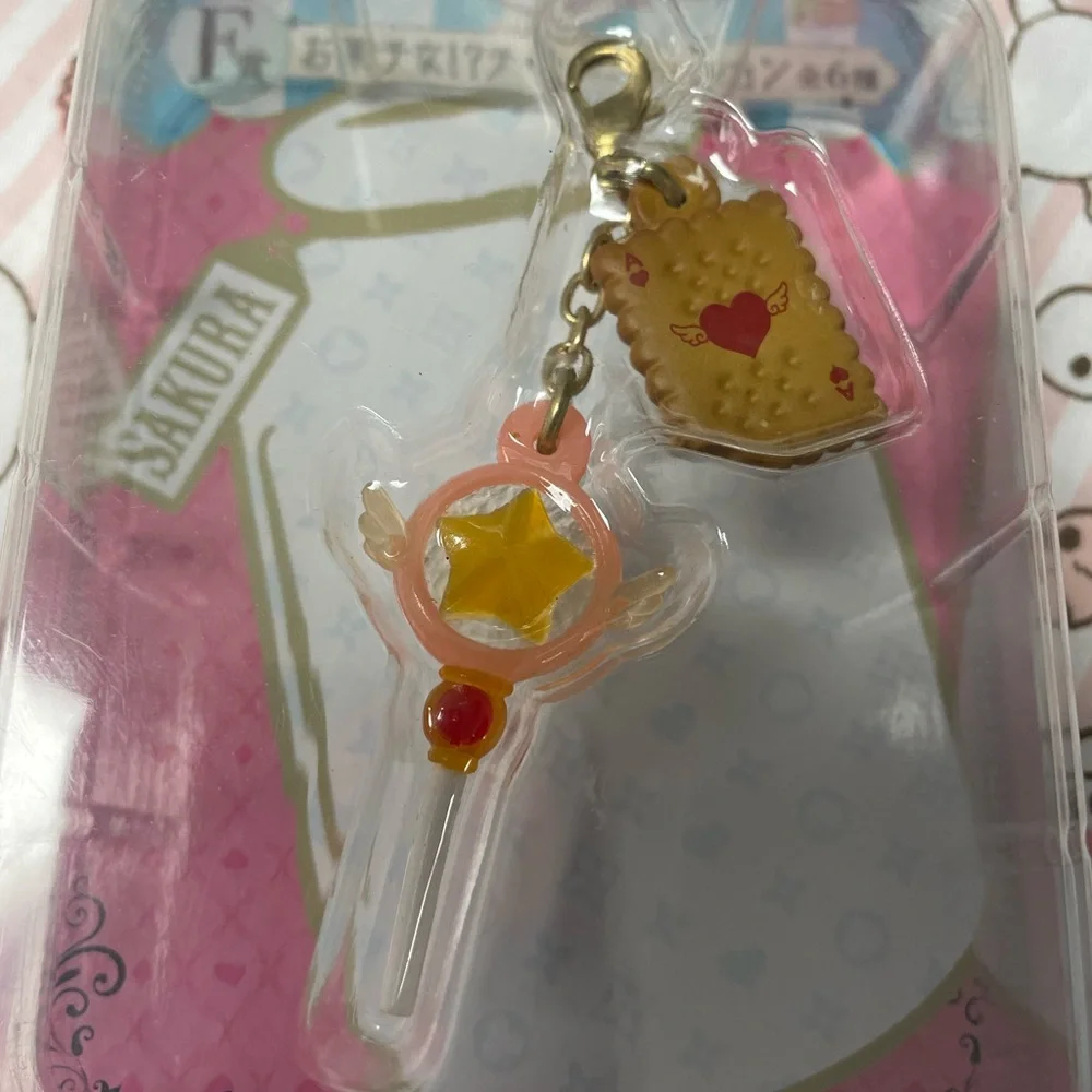 Card Captor Sakura In Wonderland Ichiban Kuji Sakura Staff Cookie Charm Strap - Picture 3 of 6